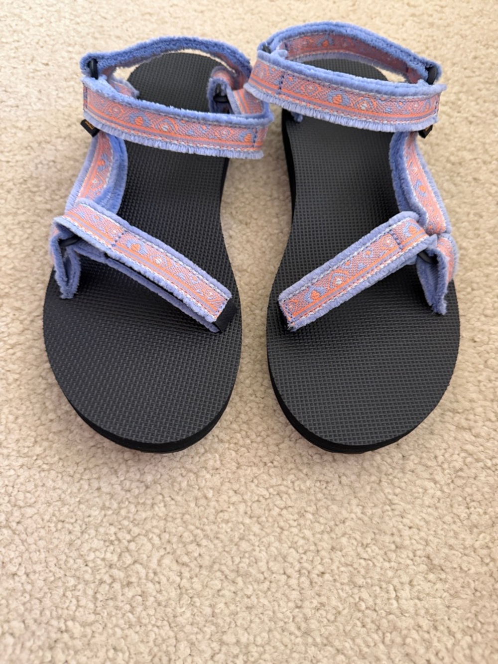 New Teva Original Universal Maressa Pink Strap Women’s Sandals NIB never worn
